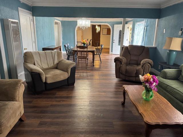 1059 Nevada Avenue, Oroville CA: https://media.crmls.org/mediaz/7c8f845e-2cea-4123-888c-8c3f78271732.jpg