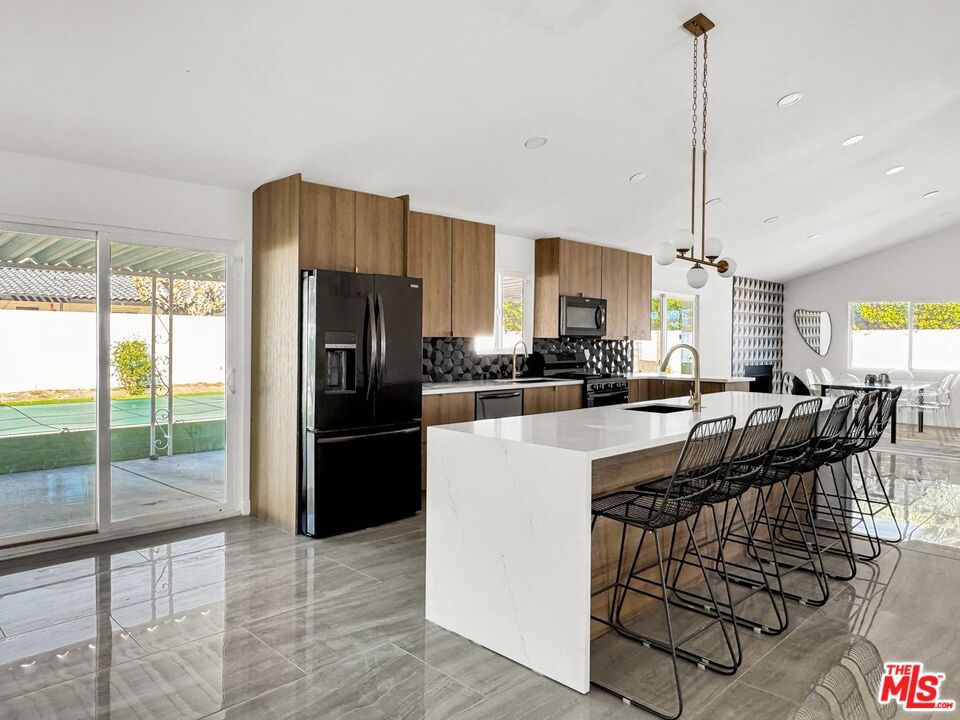 MLS #25617085 image #19