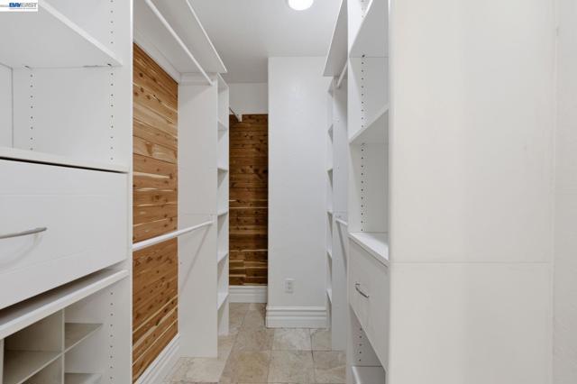 1782 Whitecliff Way, Walnut Creek CA: https://media.crmls.org/mediaz/7c904f1f-e91b-4353-90d8-16e1289a5564.jpg