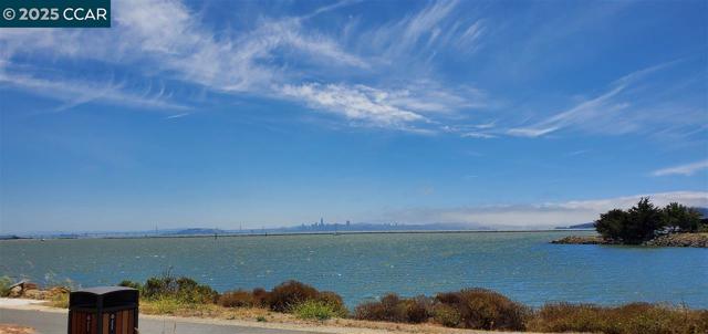 1460 Sandpiper Spit, Richmond CA: https://media.crmls.org/mediaz/7c90d03d-6401-44ef-8234-1cb4a436fdd3.jpg