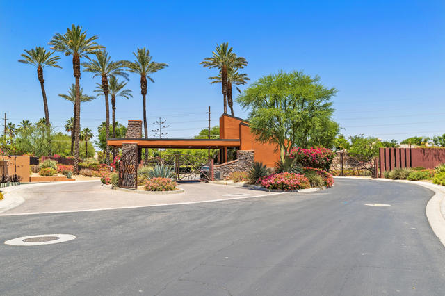 79900 De Sol A Sol, La Quinta CA: https://media.crmls.org/mediaz/7c91c360-b82e-4099-b9dd-21b2ab4a4b96.jpg
