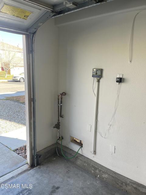 4244 Jonathon Street, Lancaster CA: https://media.crmls.org/mediaz/7c920724-195a-43bf-8578-c7e808e70303.jpg