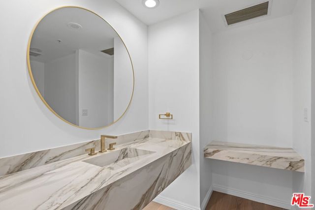 10490 Wilshire Boulevard, Los Angeles CA: https://media.crmls.org/mediaz/7c940559-2bf5-4d87-9b8e-f85aab0b1e82.jpg