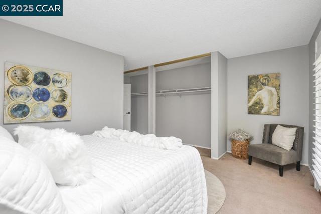 1821 Alicante Ct, Concord CA: https://media.crmls.org/mediaz/7c942ed3-a8b7-4aa2-bd79-a0f6ad08dc58.jpg