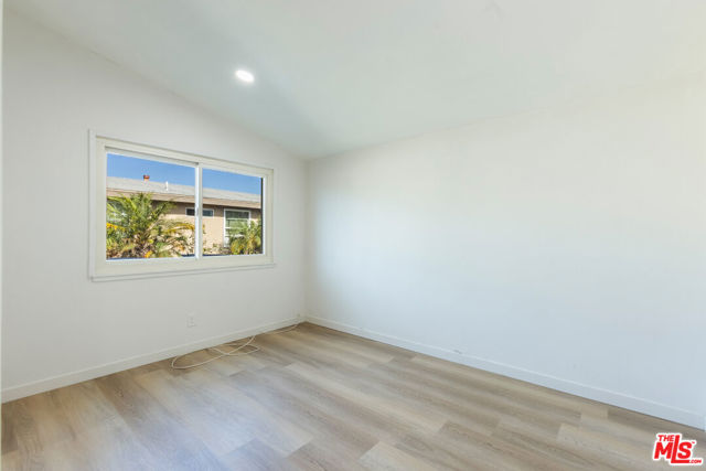 424 Markton Street, Los Angeles CA: https://media.crmls.org/mediaz/7c9460cd-4962-4d45-86de-30adc592c7ff.jpg