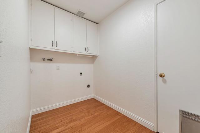 3125 Acorn Court, San Jose CA: https://media.crmls.org/mediaz/7c95f393-6c90-4353-ac6b-86be940dde47.jpg