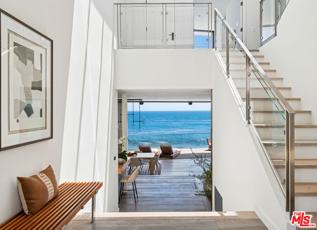 26814 Malibu Cove Colony Drive, Malibu CA: https://media.crmls.org/mediaz/7c960871-5ab1-47df-8761-34553b01a75c.jpg