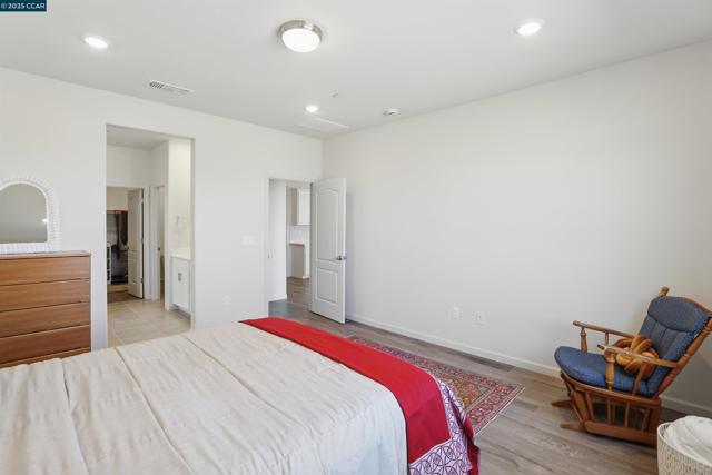 4105 Markovich Ct, Richmond CA: https://media.crmls.org/mediaz/7c96173d-d467-4151-874a-b8eca8dd12b6.jpg