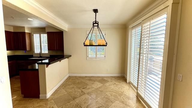 1561 Caminito Zaragosa, Chula Vista CA: https://media.crmls.org/mediaz/7c971eff-f96a-433e-9153-cce5f7dcfd4d.jpg