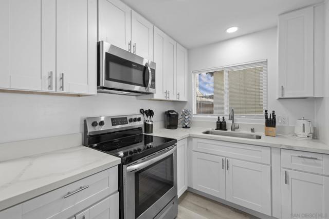 3808 14 46Th St, San Diego CA: https://media.crmls.org/mediaz/7c9739ae-b3d6-4f05-9fe1-94682b2216f3.jpg