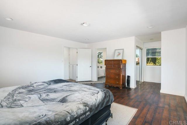 1736 Bellington Lane, Fallbrook CA: https://media.crmls.org/mediaz/7c985e3e-8b7e-47a0-aa97-1937e410631c.jpg