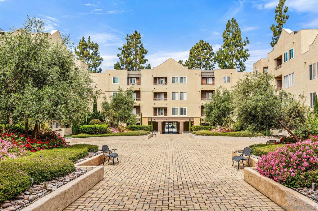 8889 Caminito Plaza Centro - photo 19