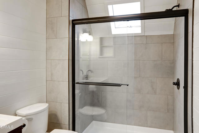 Detail Gallery Image 18 of 30 For 7539 Valaho Dr, Los Angeles,  CA 91042 - 3 Beds | 3 Baths