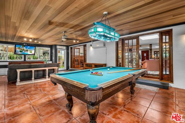 8732 Villanova Avenue, Los Angeles CA: https://media.crmls.org/mediaz/7c9b1b19-761c-4a2e-856f-e046bbf9955a.jpg