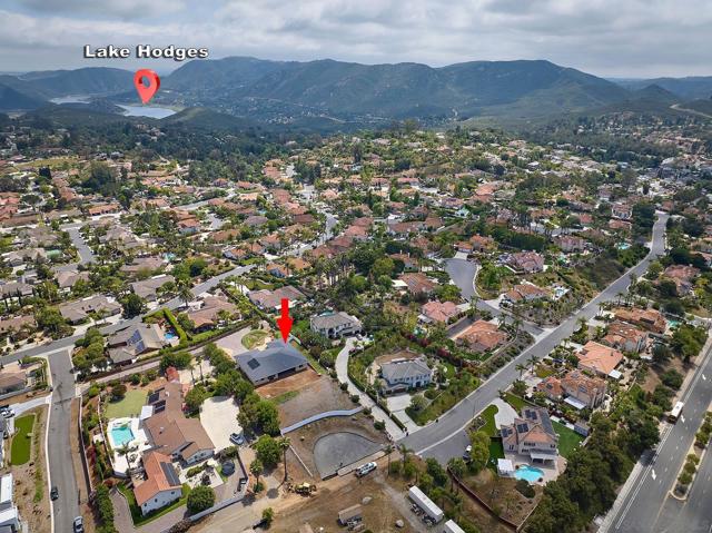 1755 Calle Catalina, Escondido CA: https://media.crmls.org/mediaz/7c9b637f-ae29-4dbc-97bf-5305dc96549a.jpg