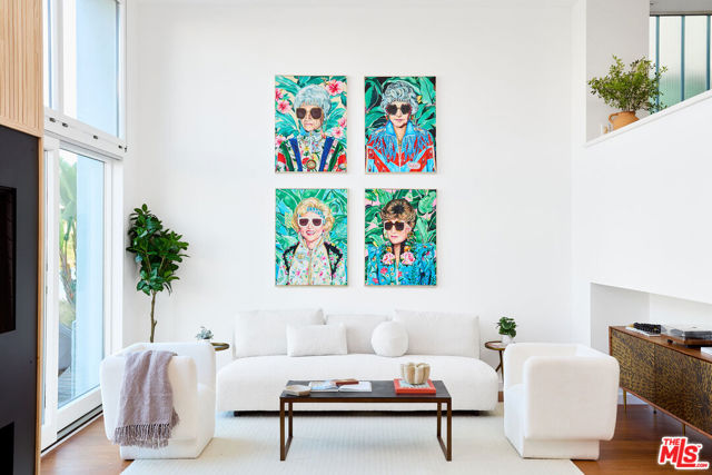5106 Pacific Avenue, Marina del Rey CA: https://media.crmls.org/mediaz/7c9c7e05-0678-4645-9e5c-8ae0a0a23356.jpg