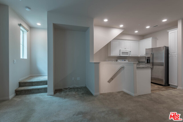7254 N CEDAR Road, Van Nuys CA: https://media.crmls.org/mediaz/7c9cedee-d54f-48f0-be36-3a80aa40818b.jpg