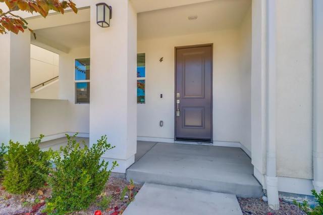 1405 Sulu Sea Ln, Chula Vista, California 91915, 4 Bedrooms Bedrooms, ,3 BathroomsBathrooms,Townhouse,For Sale,Sulu Sea Ln,250041155SD