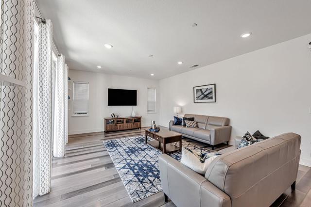232 Via Encanto, San Ramon CA: https://media.crmls.org/mediaz/7c9e877b-4d61-4dff-9925-2e1c9b668459.jpg