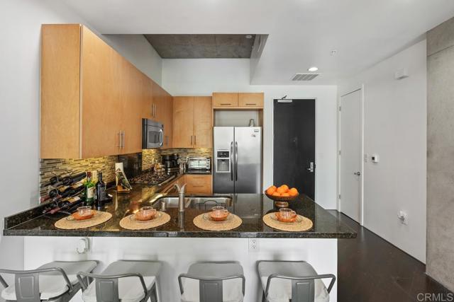 527 10th Avenue, San Diego CA: https://media.crmls.org/mediaz/7c9ed239-679a-41fc-8911-71271cee3a11.jpg