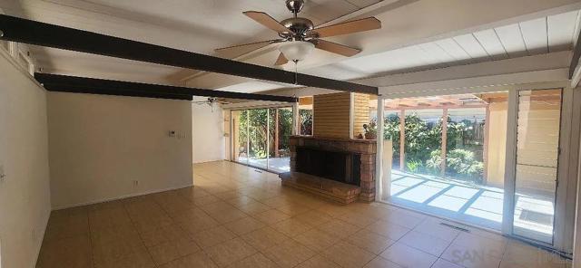 1631 Cypress Ave, San Diego CA: https://media.crmls.org/mediaz/7ca09344-d58c-4b08-9072-aebd6847a9c3.jpg