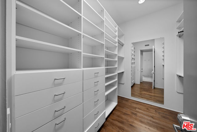 3625 Lowry Road, Los Angeles CA: https://media.crmls.org/mediaz/7ca1b4d2-43e3-405d-a88a-19830d9cca35.jpg