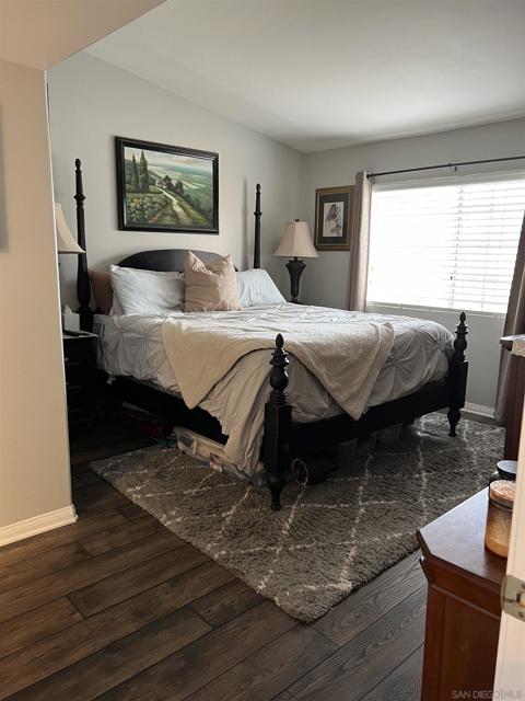 6970 Ballena Way, Carlsbad CA: https://media.crmls.org/mediaz/7ca1e307-1287-4b06-962d-7ddc95a87d7b.jpg
