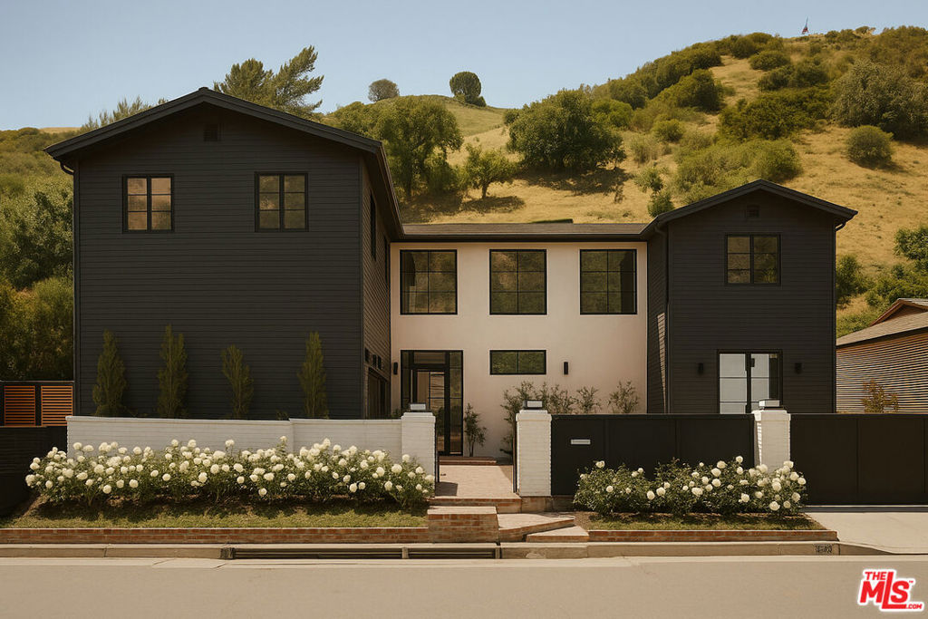 1937 N Beverly Drive