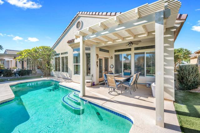 44660 S Heritage Palms Drive, Indio CA: https://media.crmls.org/mediaz/7ca22ef3-f017-44c2-b6ba-628959da0e61.jpg