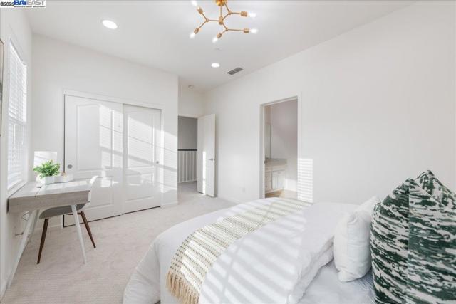 3335 Vittoria Loop, Dublin CA: https://media.crmls.org/mediaz/7ca2b4e8-5a1b-44b0-ba42-0568cd03a461.jpg