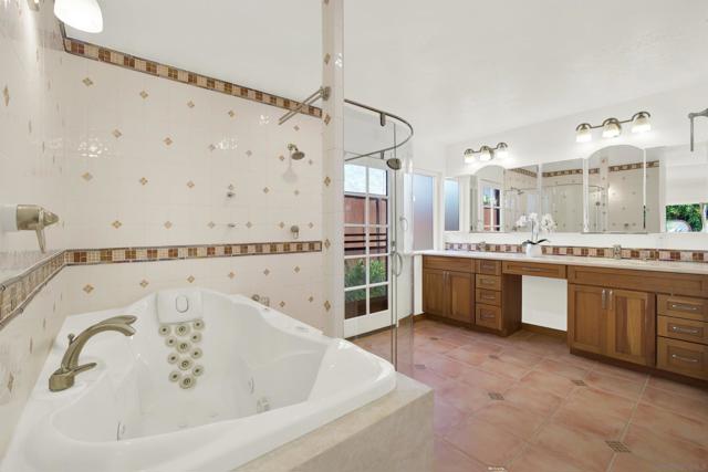 1665 Landquist Dr., Encinitas CA: https://media.crmls.org/mediaz/7ca2c20b-9ee3-4443-9485-a65e0d1c7778.jpg