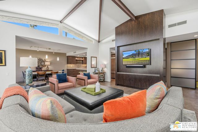 2420 Paseo Del Rey, Palm Springs CA: https://media.crmls.org/mediaz/7ca3686e-193f-4bb2-bd0d-2162c5c53e51.jpg