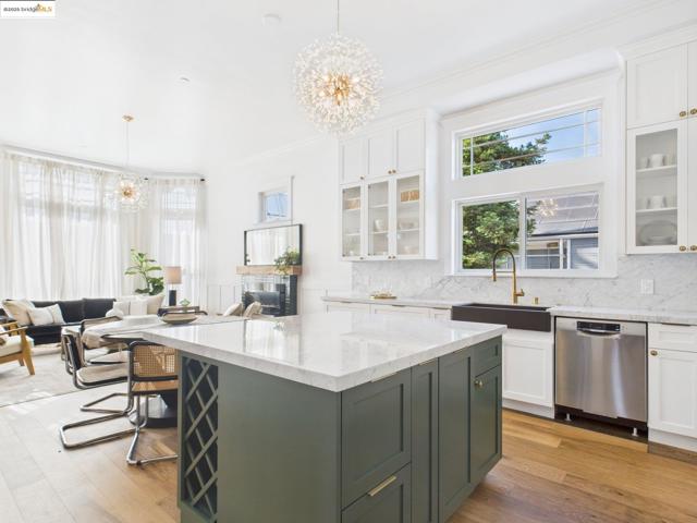 2602 Adeline St, Oakland CA: https://media.crmls.org/mediaz/7ca3a7ed-465e-4d9b-84a8-3370caf183a0.jpg