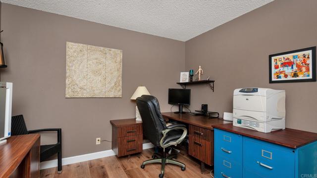 Image 26 of 41 For 1527 Calavo Drive