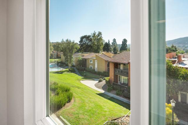 17141 W Bernardo Dr., San Diego CA: https://media.crmls.org/mediaz/7ca51c24-3465-47f5-8ff6-328c8c4fdb00.jpg