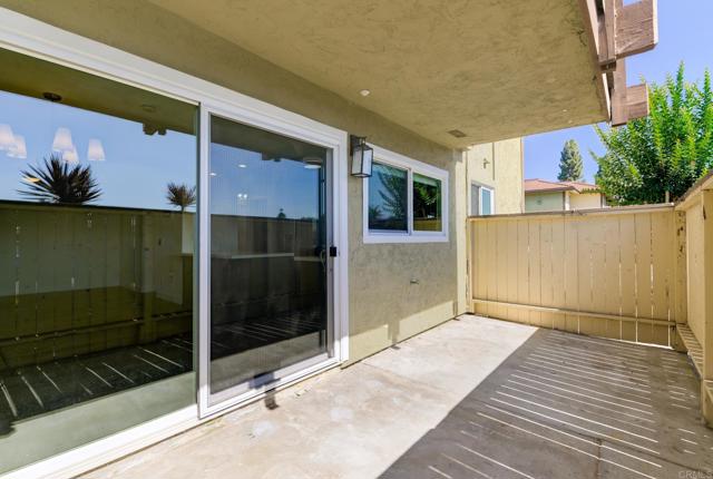 615 Fredricks Avenue, Oceanside CA: https://media.crmls.org/mediaz/7ca73bad-7fce-44bc-88e3-9bab5fb12d0b.jpg