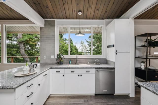 589 TAHOS ROAD, Orinda CA: https://media.crmls.org/mediaz/7ca75583-23ce-4c1f-bbe2-4df3b318897e.jpg