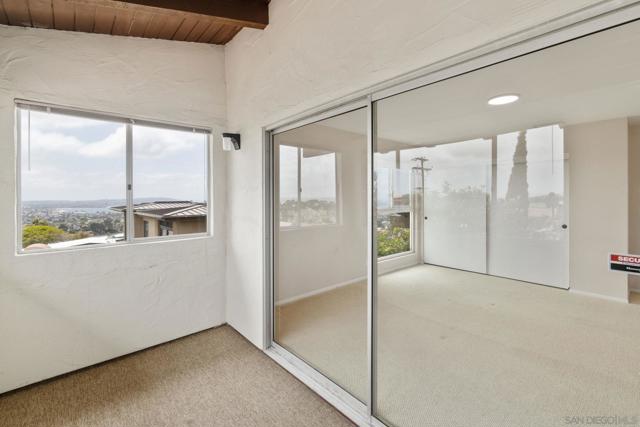 5476 Castle Hills Dr, San Diego CA: https://media.crmls.org/mediaz/7ca82d3b-2bf4-473f-90d4-335ca2bd1a2c.jpg