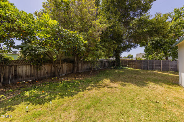 237 N Katherine Drive, Ventura CA: https://media.crmls.org/mediaz/7ca8556b-0d1f-43ed-b342-2ef7c2f5ee94.jpg