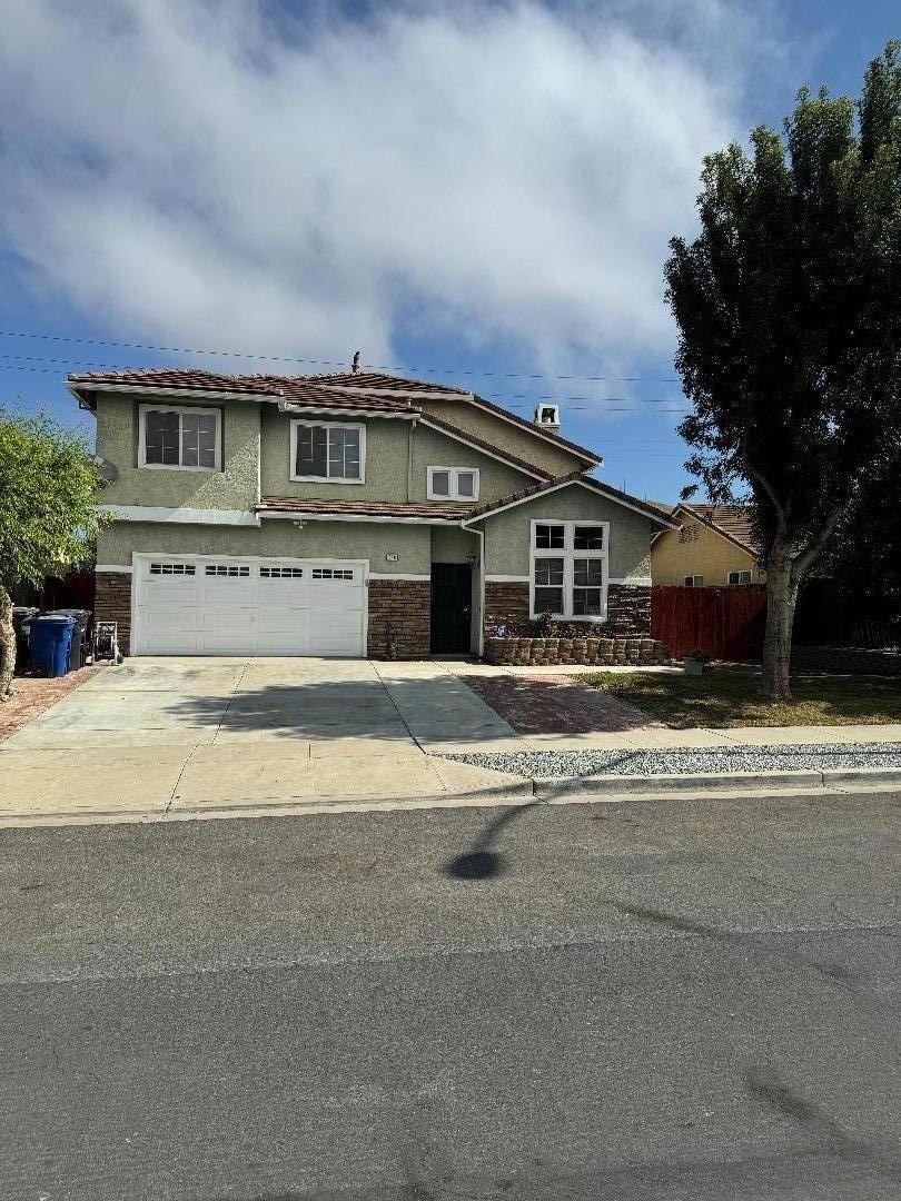 949 Terraza Street