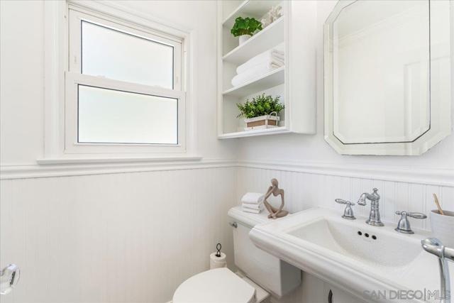 2602 N Louise, Santa Ana CA: https://media.crmls.org/mediaz/7caa22f8-05f1-49ca-8abe-a47f049fb808.jpg