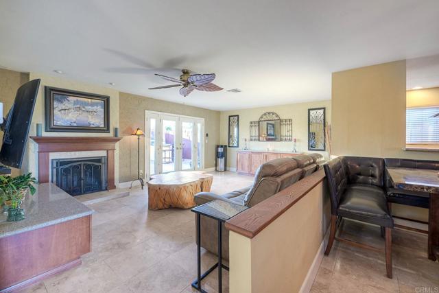 4410 Charger Boulevard, San Diego CA: https://media.crmls.org/mediaz/7caa2cd7-f0a1-4e0c-a75a-8e011757dfbd.jpg