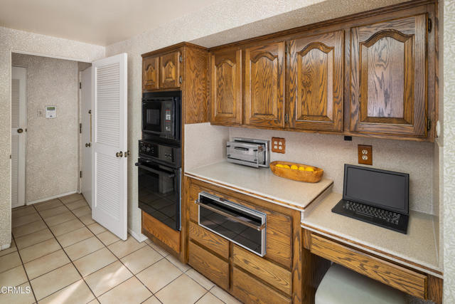 Detail Gallery Image 26 of 52 For 1400 Valley View Rd #1,  Glendale,  CA 91202 - 4 Beds | 3/1 Baths