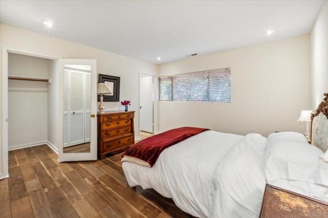 9500 Center Street, Carmel CA: https://media.crmls.org/mediaz/7caac442-e2a5-4837-b683-6f752595f68f.jpg