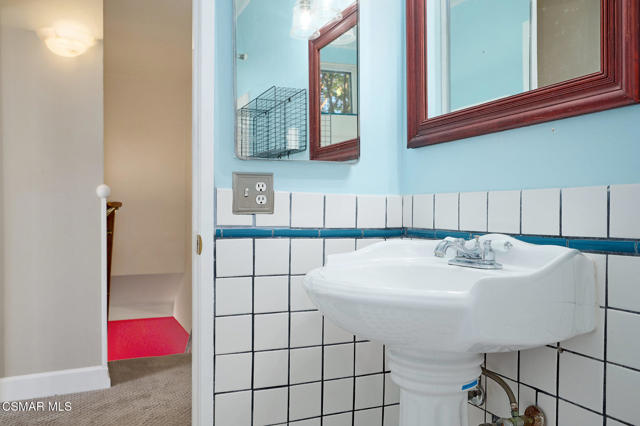 3964 Greenwood Street, Newbury Park CA: https://media.crmls.org/mediaz/7caaefb0-0be3-4258-a947-ba40d4a904ac.jpg