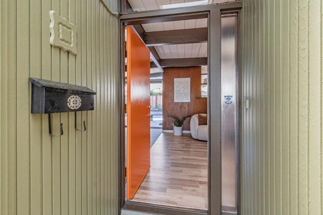 785 Richmond Avenue, San Jose CA: https://media.crmls.org/mediaz/7cac713f-b29d-4024-94f8-21e1c6cd3c7e.jpg