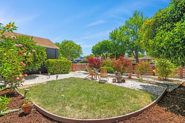 2289 Newhall Street, Santa Clara CA: https://media.crmls.org/mediaz/7cacbafc-aa6b-4c18-af61-641b32c7e1d4.jpg