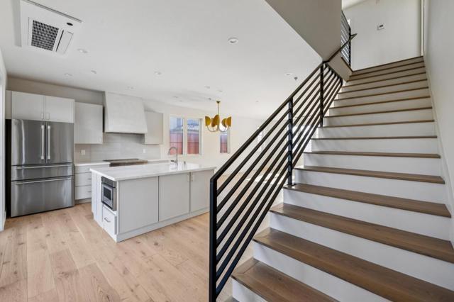 577 Creekside Court, Half Moon Bay CA: https://media.crmls.org/mediaz/7cad22fa-d123-4968-aa40-646e3075d915.jpg