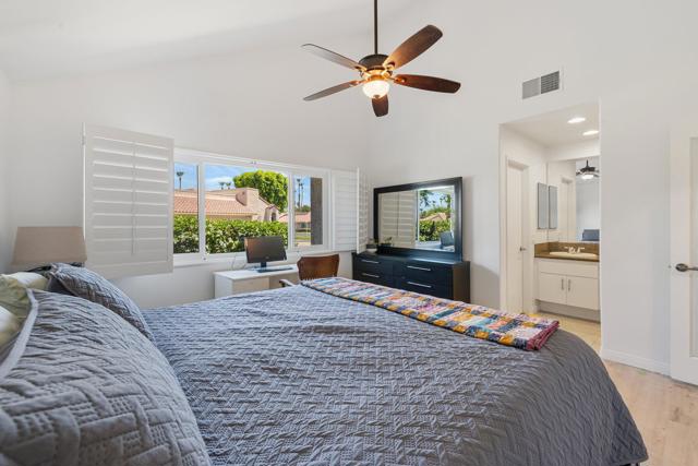 74965 San Ysidro Circle, Palm Desert CA: https://media.crmls.org/mediaz/7cad514d-4fda-4b78-a5eb-a35207597c27.jpg