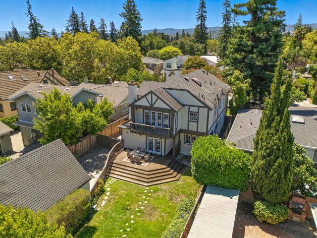 158 Oakdale Street, Redwood City CA: https://media.crmls.org/mediaz/7cae6f97-e950-4bcb-a6ec-c86de1e84ac1.jpg